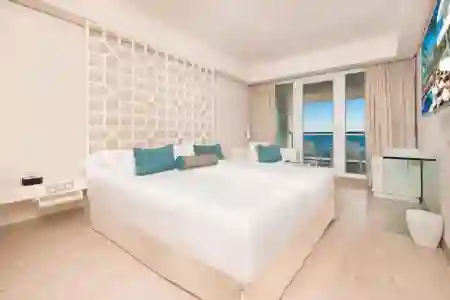 Amare Marbella Beach 2